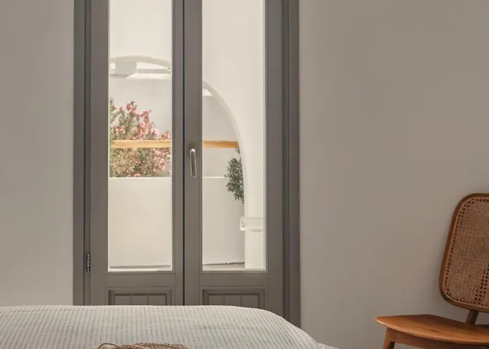 Siora Of Paros - Malatesta & Piccolo *