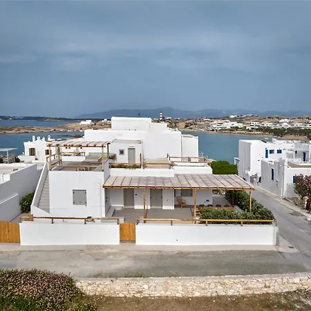 Siora Of Paros - Malatesta & Piccolo * Naousa (Paros)