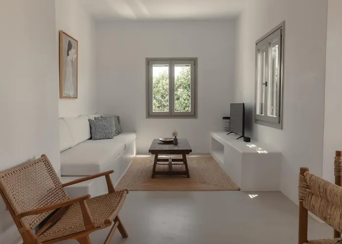 Siora Of Paros - Malatesta & Piccolo * Νάουσα