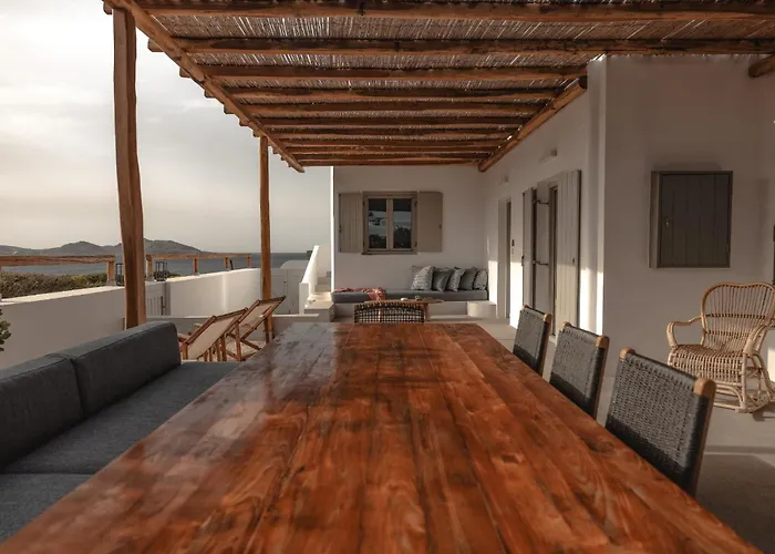 Siora Of Paros - Malatesta & Piccolo *