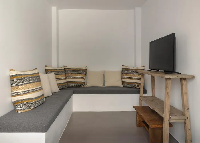 Siora Of Paros - Malatesta & Piccolo *